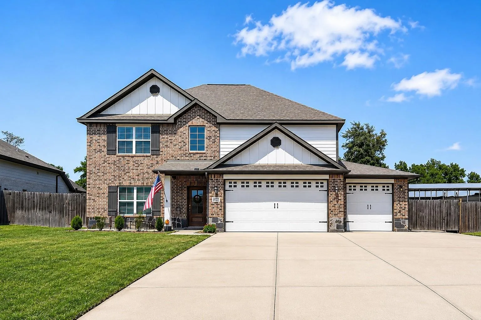 5 bed, 3.0 bath, 3254 sqft, $3,100 — Photo 1