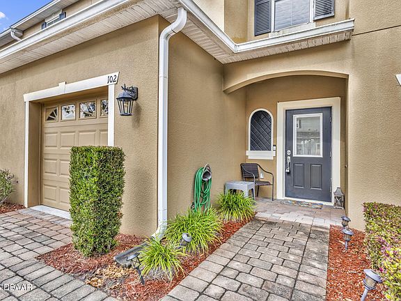 2nd image of 102 Wentworth Grande Dr