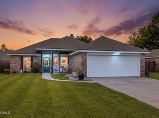 102 Riesling Cir, Broussard, LA 70518
