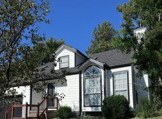 1726 Plymouth Rd, Manhattan, KS 66503