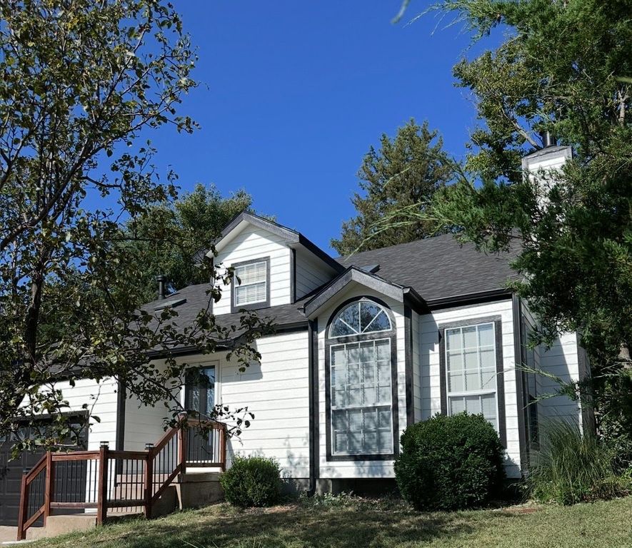1726 Plymouth Rd - Property Image