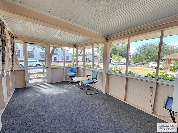 4th image of 300 W Magnolia Ave