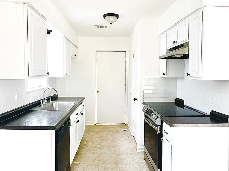 4225 Ambassador Way — Photo 3