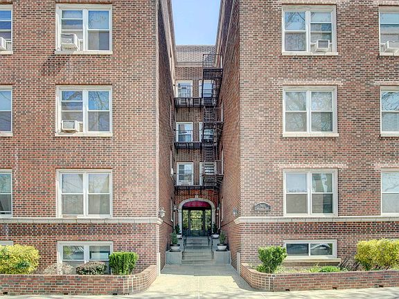 2nd image of 7411 Boulevard East APT 405