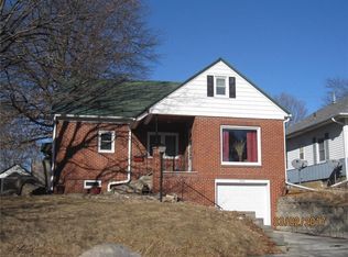 2016 Evelyn St, Perry, IA 50220