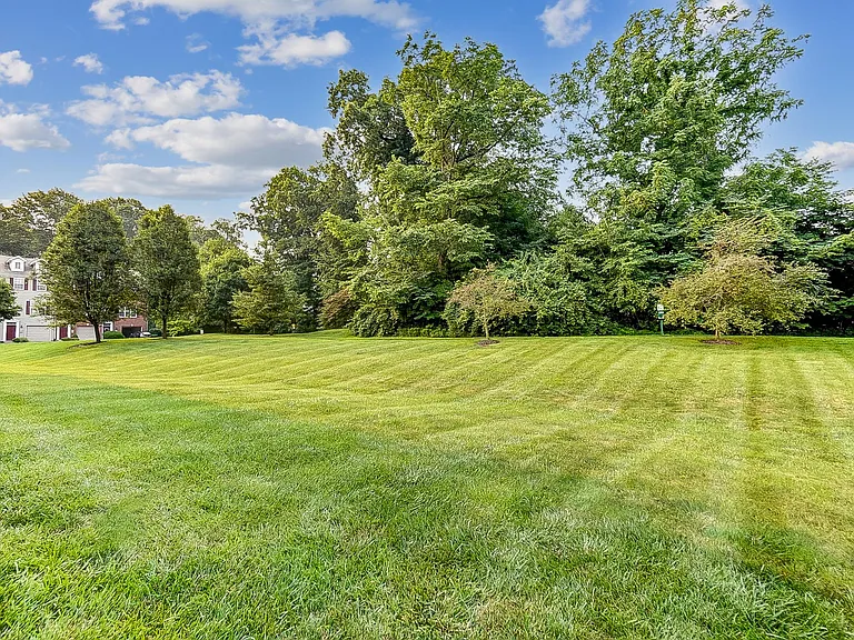 4301 Straight Arrow Rd — Photo 29