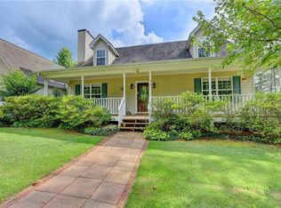 5555 W G Robinson Rd, Gainesville, GA 30506