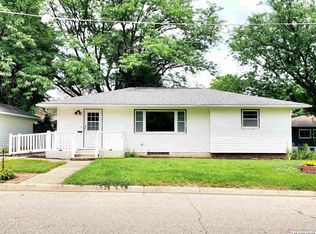 812 2nd Avenue Dr SE, Hampton, IA 50441