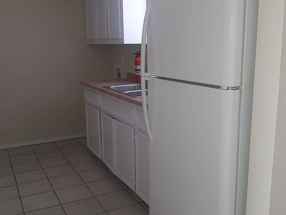 4th image of 685 Chapman St APT 30