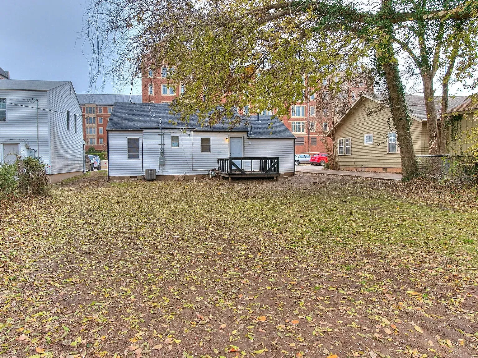 1309 Lincoln Ave — Photo 3