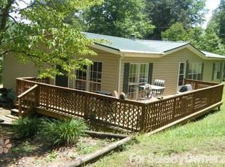 11 Garnet Trace Dr, Franklin, NC 28734
