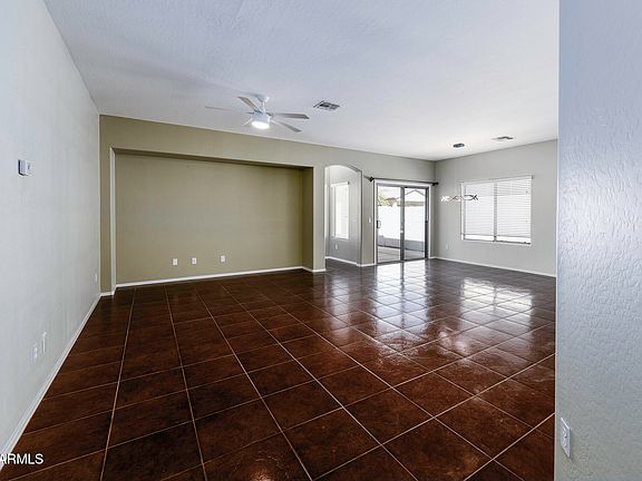 3rd image of 45142 W WINDROSE Drive