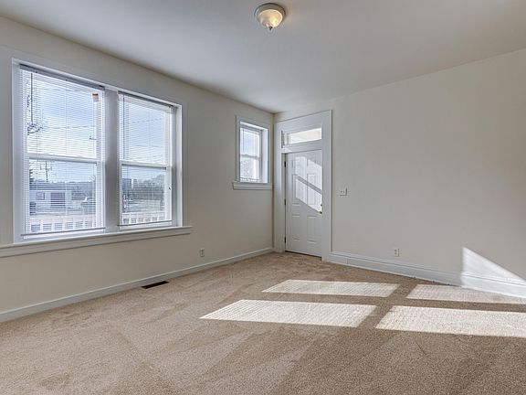 5th image of 202 Welford St APT B
