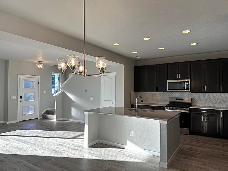 3118 Monteluna Grv — Photo 1