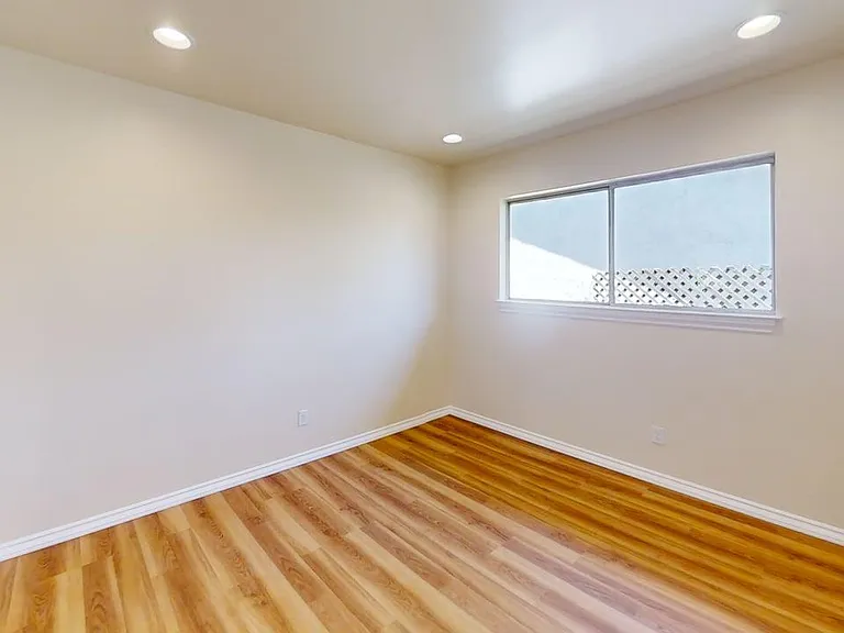 1108 Gumwood Ln — Photo 7