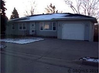 746 Kane St, Dubuque, IA 52001