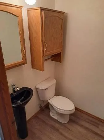 600 S Westland Dr #B — Photo 8