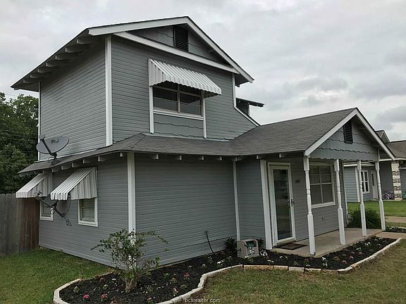 2nd image of 2407 Woodbend Dr