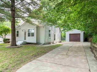 1029 44th St, Rock Island, IL 61201