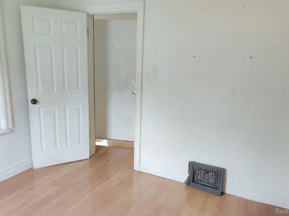 1317 E Muir Ave, photo 9