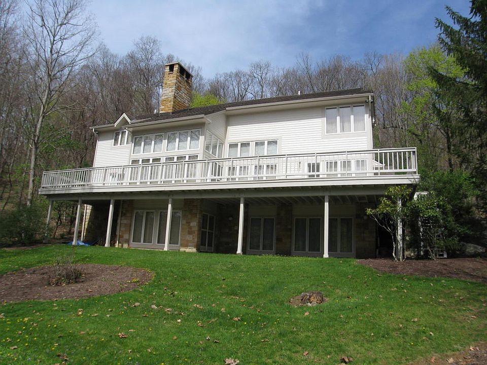 1st image of 308 Deerlick Dr