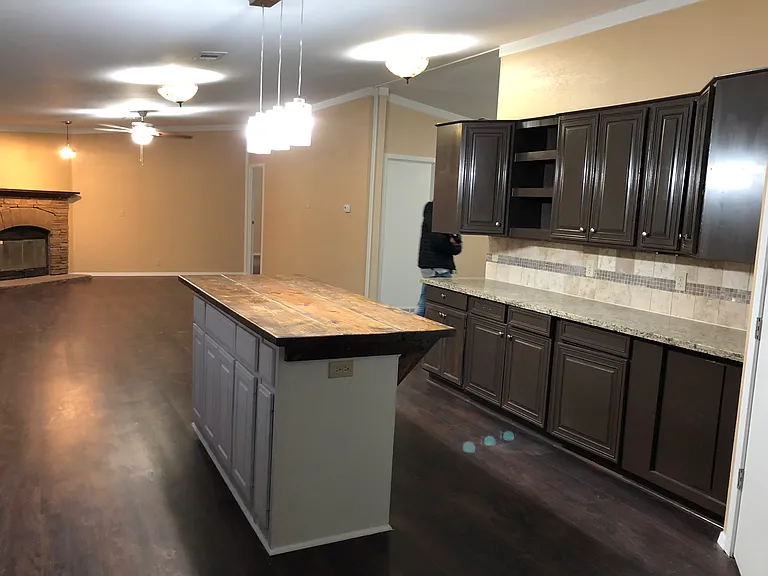 7277 N FM 148 — Photo 16