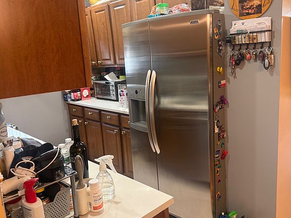 5th image of 903 Euclid Ave #1