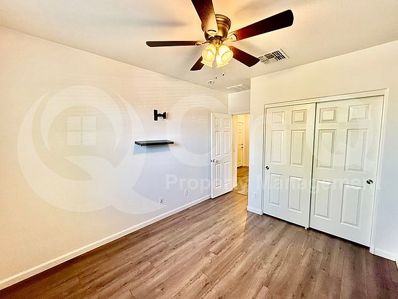 5th image of 5521 S Joshua Tree Ln