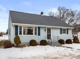 423 N Nash St, Hortonville, WI 54944