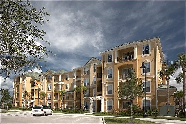 1st image of 4024 Breakview Dr #408