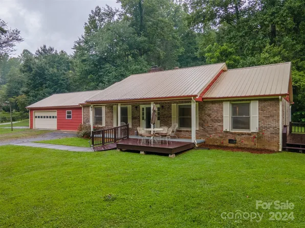 80 Match Point, Sylva, NC 28779