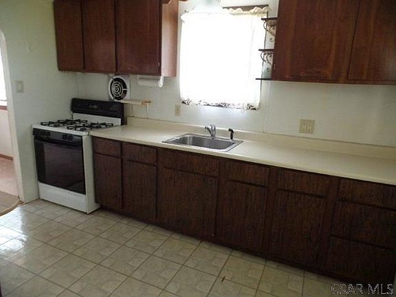 3rd image of 209 Wildwood Ave