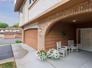 6941 Edenvale Blvd, Eden Prairie, MN 55346