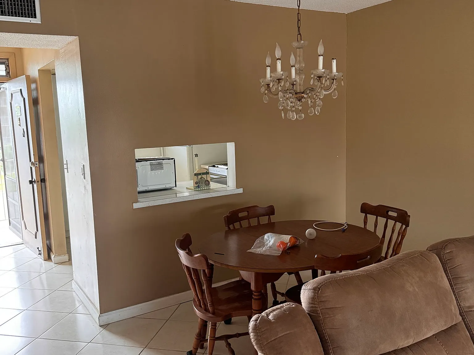 1 bed, 1.0 bath, 768 sqft, $1,300 — Photo 4