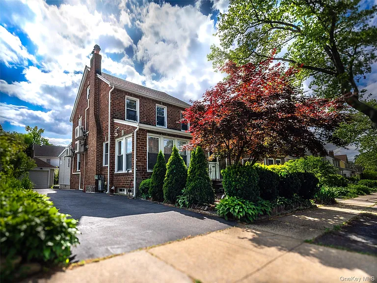 4532 Westminster Rd — Photo 3