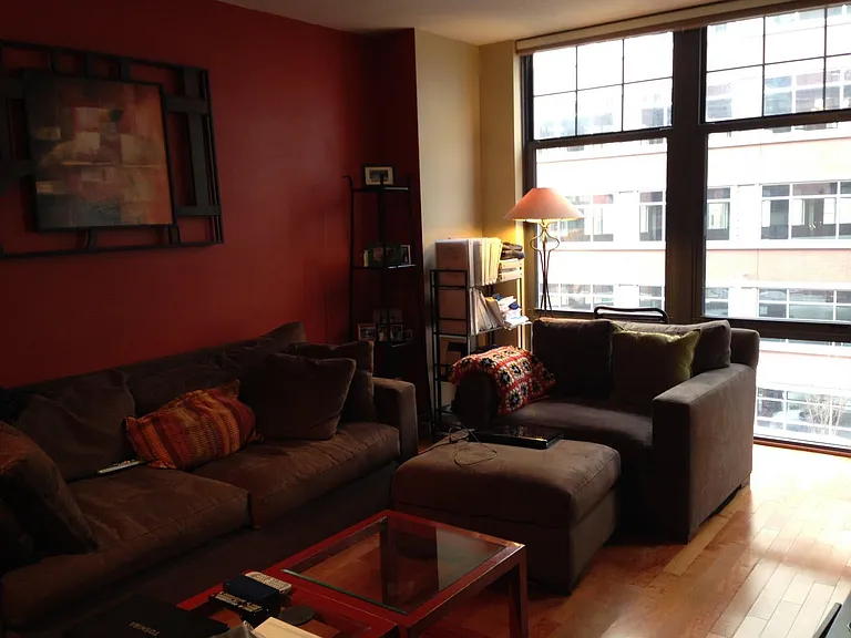 1021 N Garfield St #419 — Photo 2