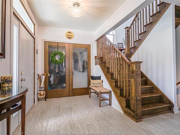 2nd image of 345 Robson Rd #345B