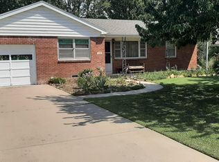 430 N Birch Ave, Valley Center, KS 67147