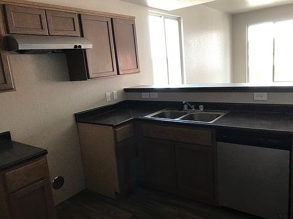 4th image of 3673 W 22nd St Unit A