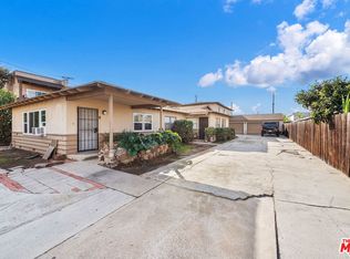 1925 Wallace Ave, Costa Mesa, CA 92627