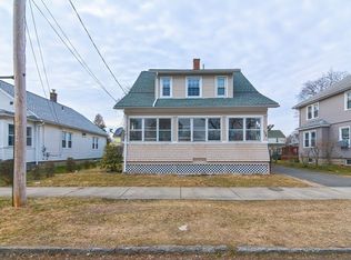 134 Farnsworth St, Chicopee, MA 01013