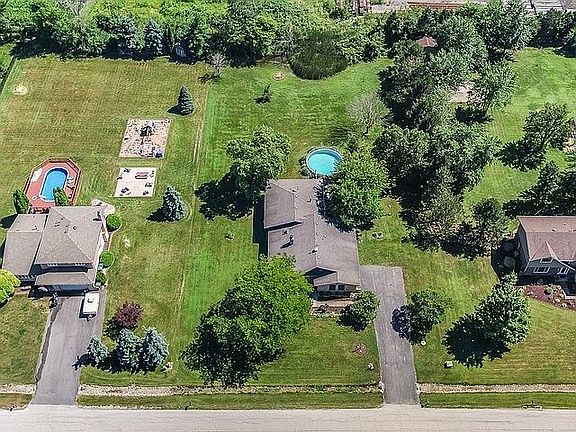 2nd image of 14945 W Glen Crest Ln