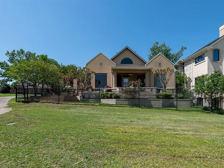 4776 Stonebriar Cir — Photo 44