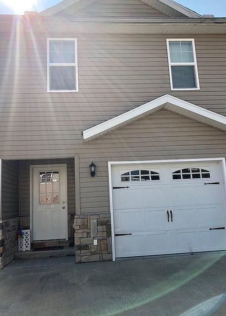 1st image of 810 Big Mountain Dr