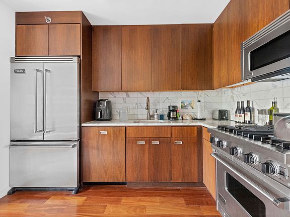 2nd image of 310 E Houston St APT 4E