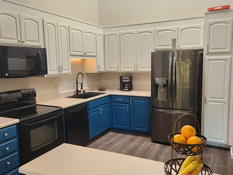 2402 Deer Tree Ct — Photo 7