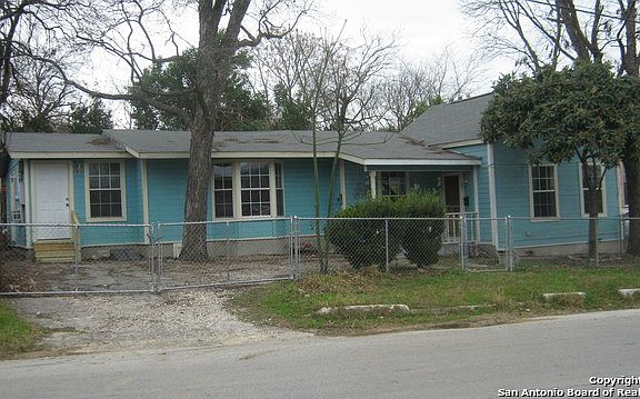 2nd image of 422 Sherman St