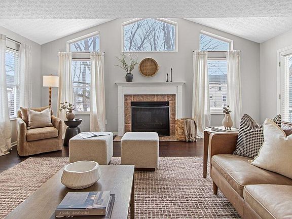 3rd image of 3100 Splitrock Rd