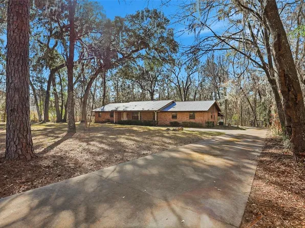 820 NW 109th Dr, Gainesville, FL 32606