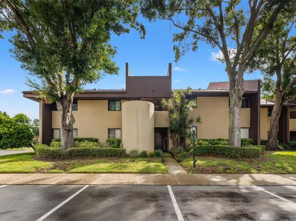 785 S Village Dr N APT 202, St Petersburg, FL 33716